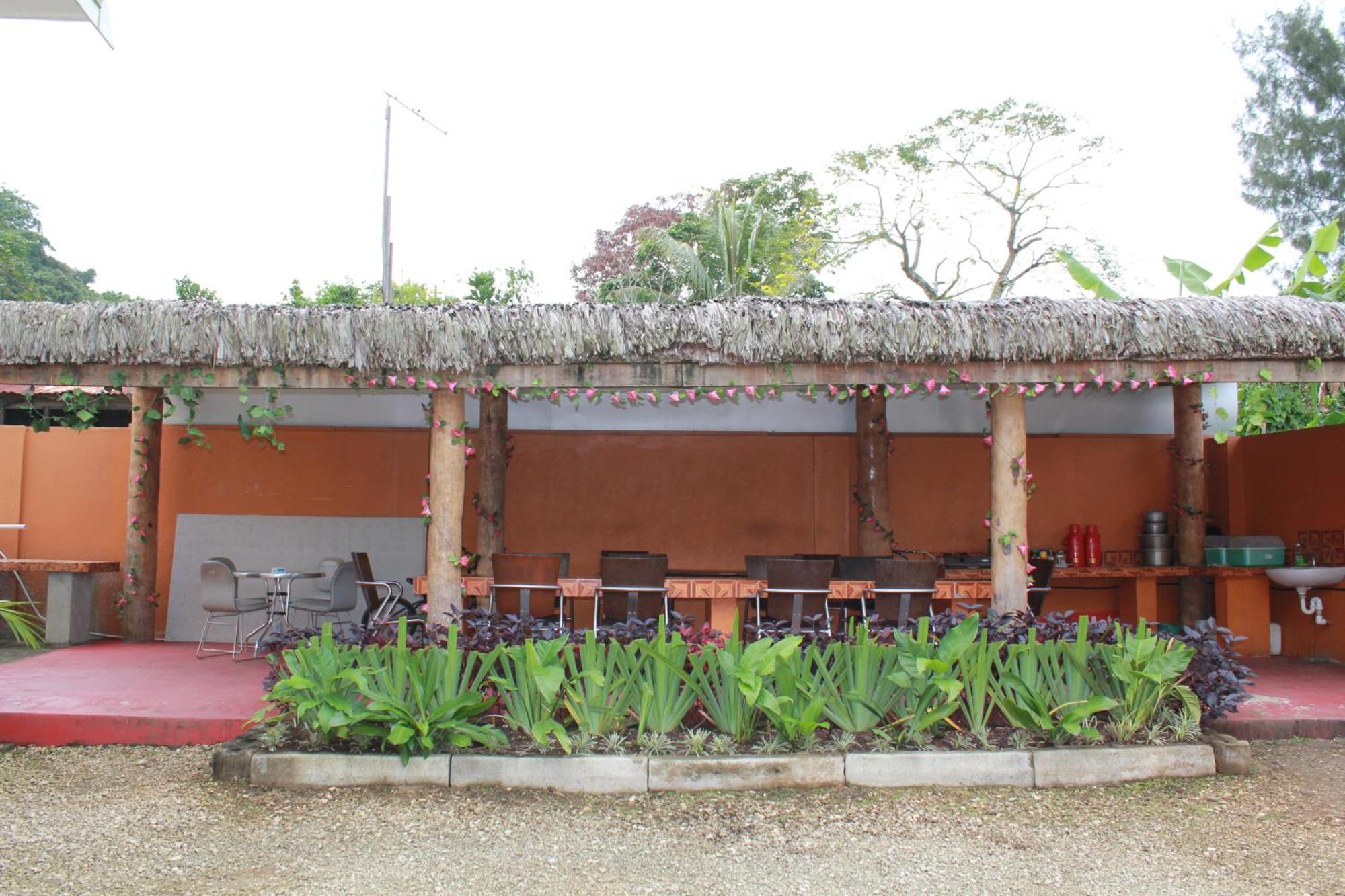 Pacific Paradise Motel Port Vila Eksteriør billede