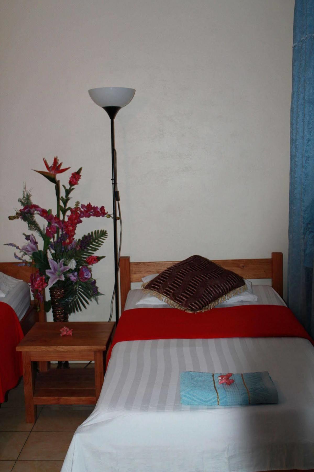Pacific Paradise Motel Port Vila Eksteriør billede
