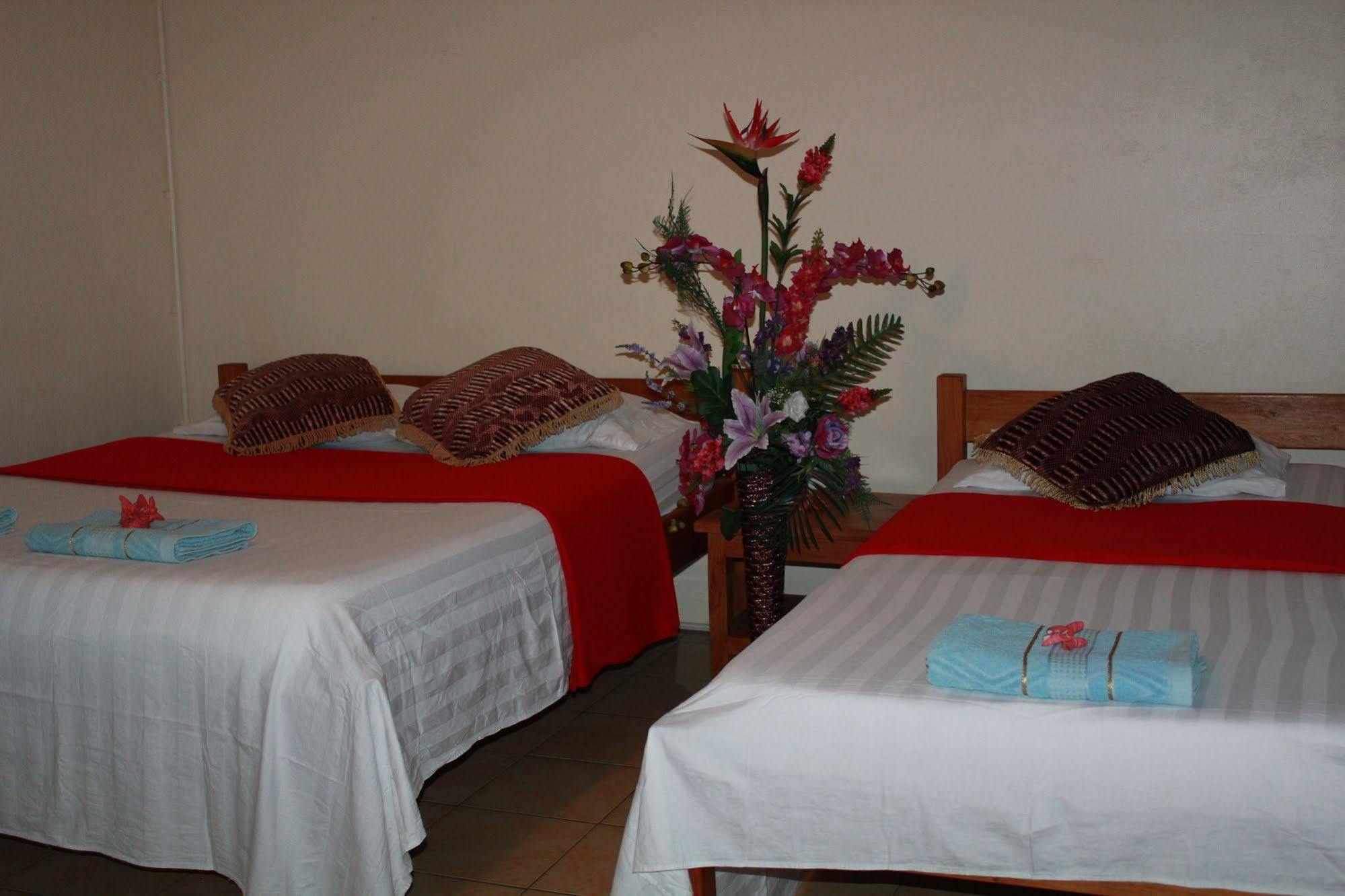 Pacific Paradise Motel Port Vila Eksteriør billede